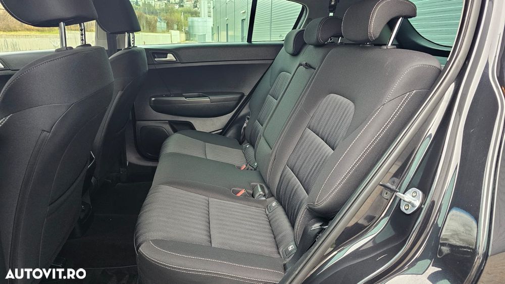 Kia Sportage 1.6 DSL MHEV 7DCT HP 4x2 Business Line - 10