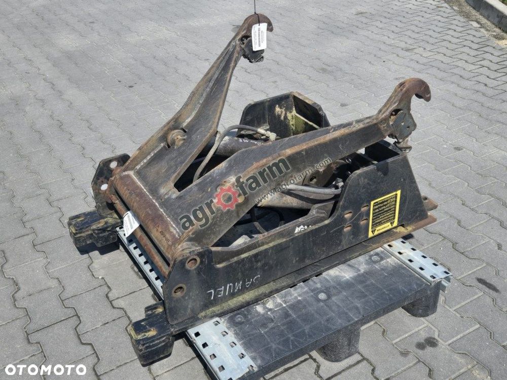 TUZ, przedni podnośnik, Same Titan 145 - 1