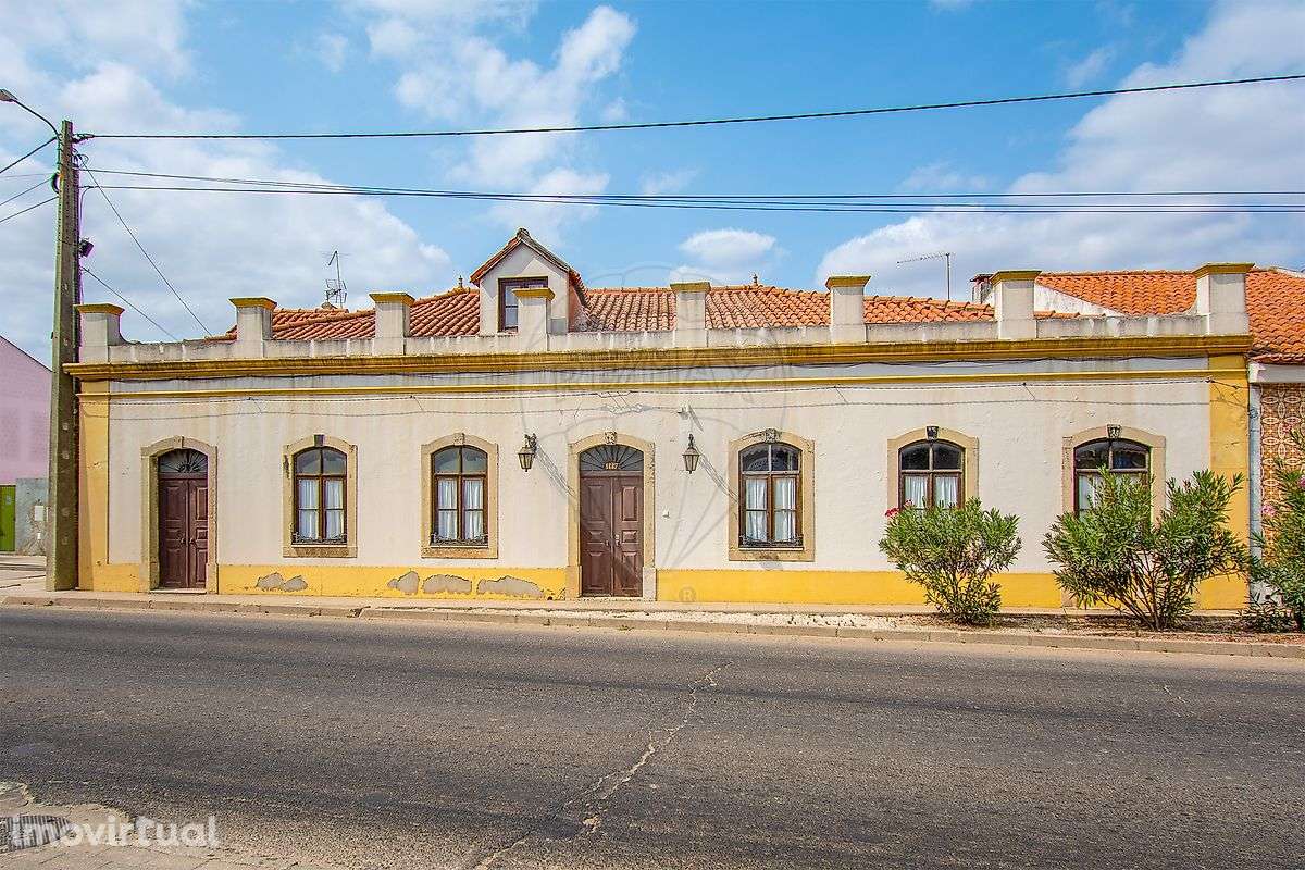 Moradia T12 para venda - Grande imagem: 2/22