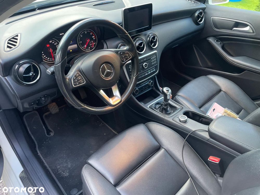 Mercedes-Benz Klasa A 180 d Style - 8
