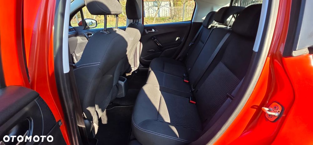 Peugeot 208 PureTech 82 Active - 8