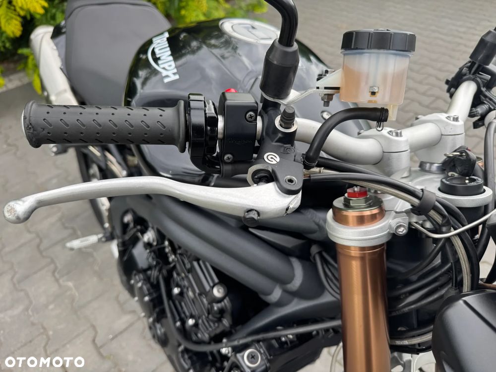 Triumph Speed Triple - 30