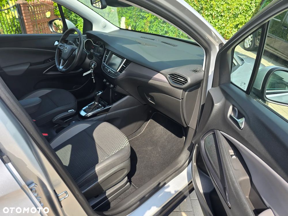 Opel Crossland X - 11
