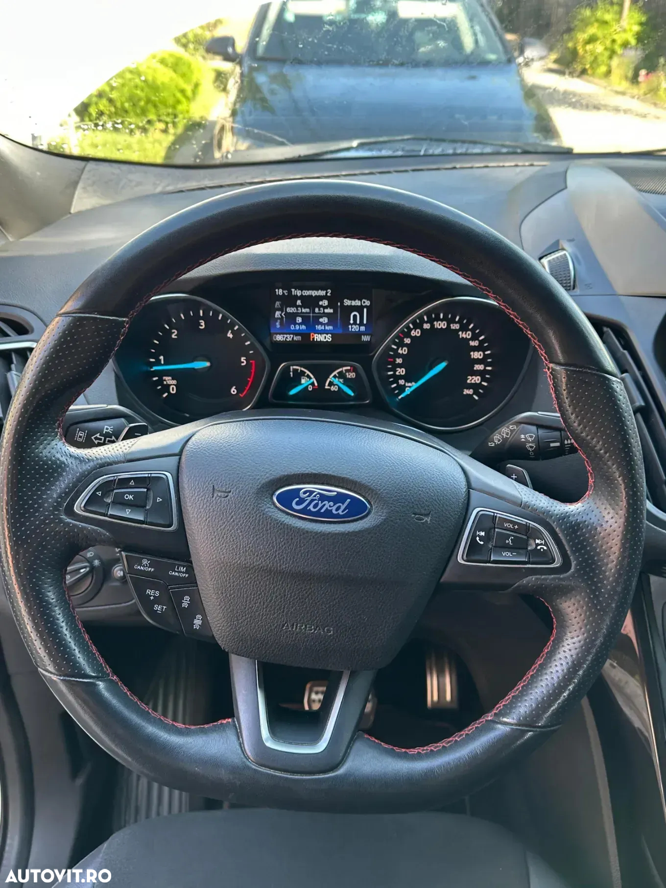 Ford Kuga - 5