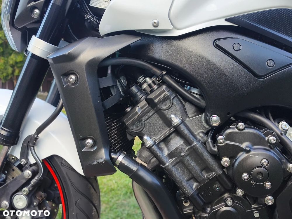 Yamaha FZ - 39
