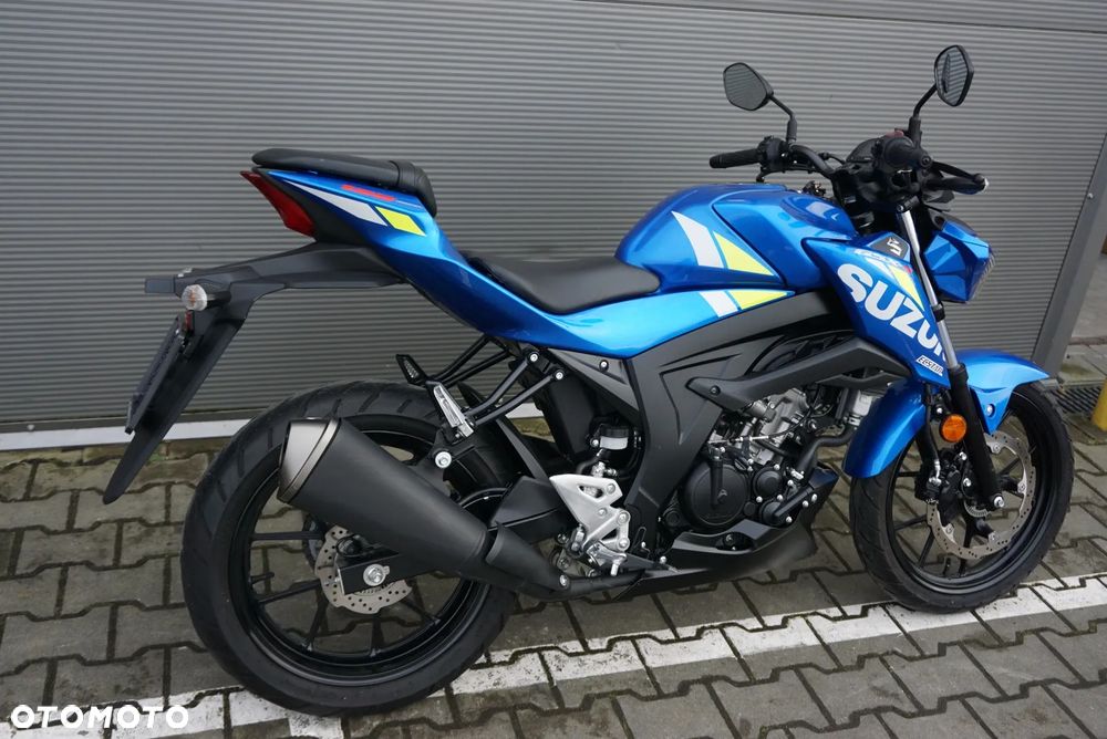 Suzuki GSX - 3