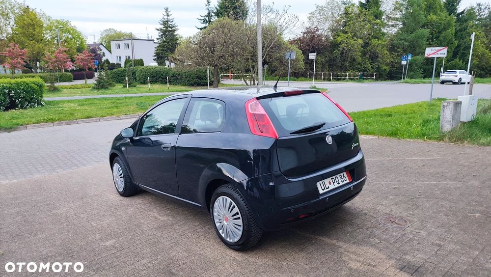 Fiat Grande Punto 1.4 8V Dualogic Active - 2