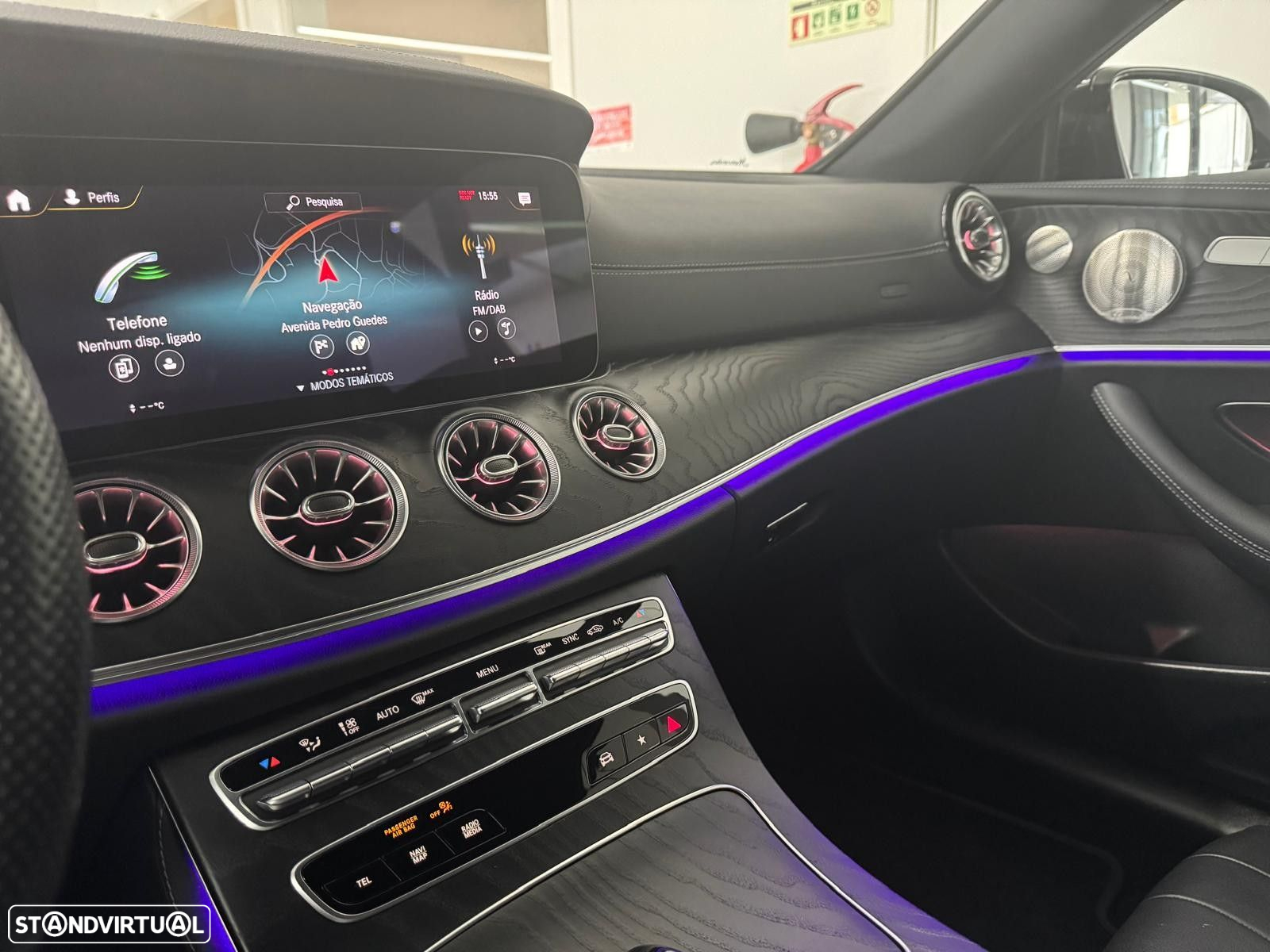 Mercedes-Benz E 220 d AMG Line - 28
