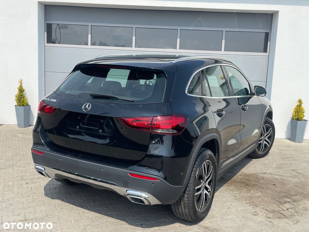 Mercedes-Benz GLA 200 7G-DCT Edition 1 - 2