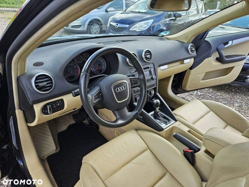 Audi A3 Sportback - 8