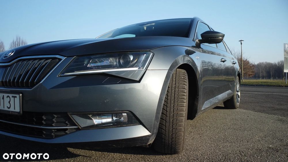 Skoda Superb 2.0 TDI SCR 4x4 L&K DSG - 13