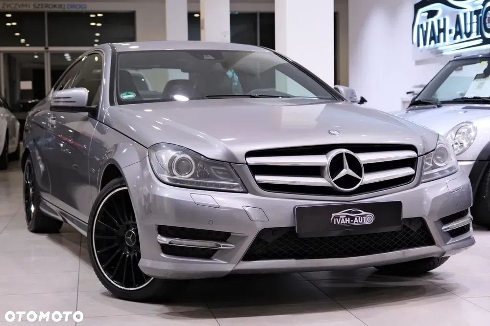 Mercedes-Benz Klasa C 220 CDI DPF Coupe (BlueEFFICIENCY) - 1