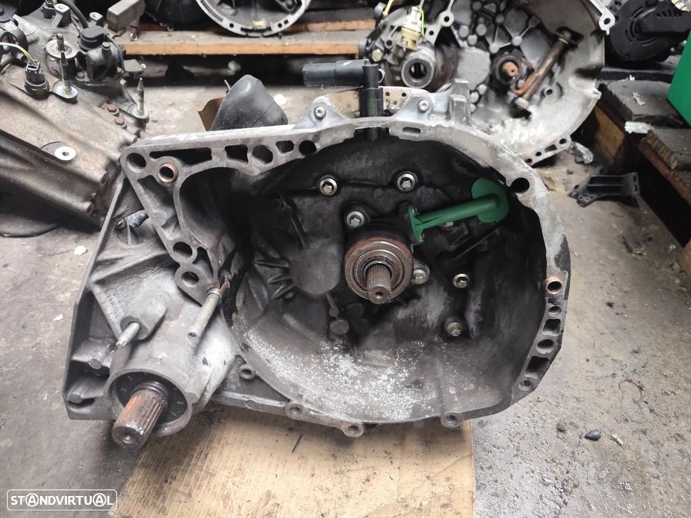 Renault Laguna I / 1.6 CAIXA DE VELOCIDADES - CV137 - 1