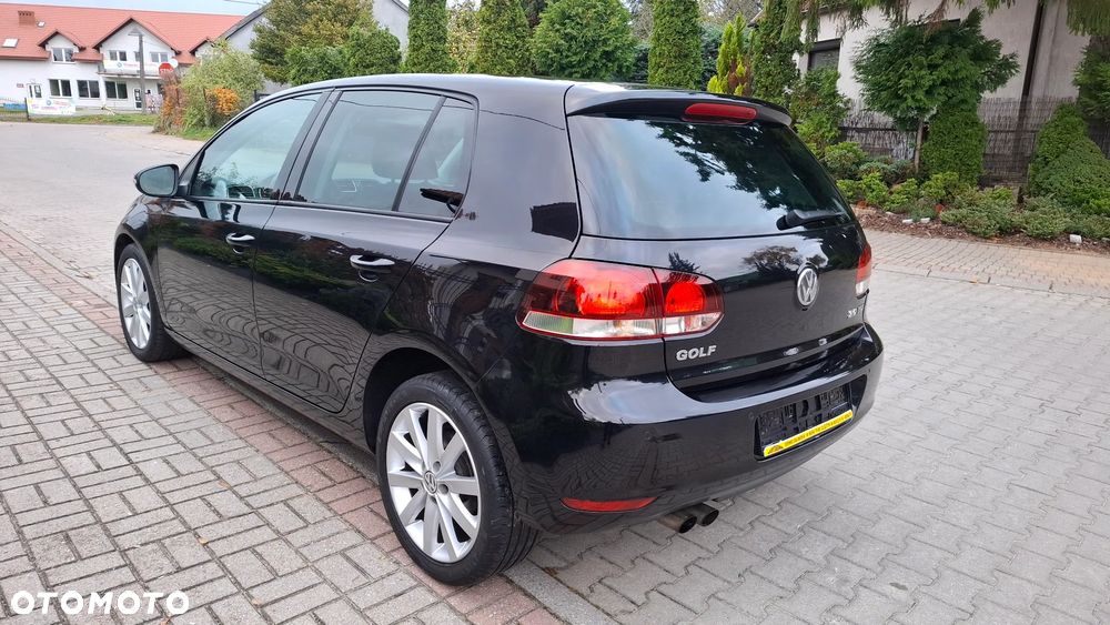 Volkswagen Golf 2.0 TDI DPF Highline - 3
