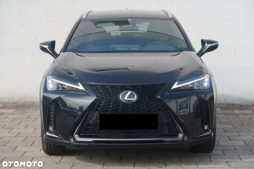 Lexus UX - 3