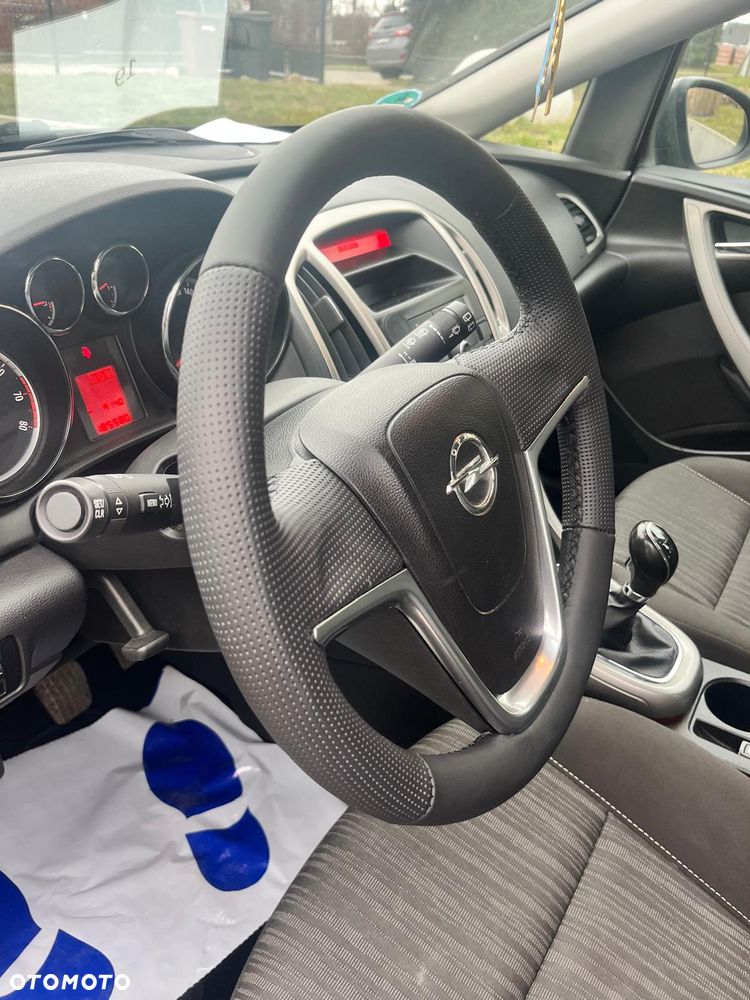 Opel Astra 1.6 150 Jahre - 22