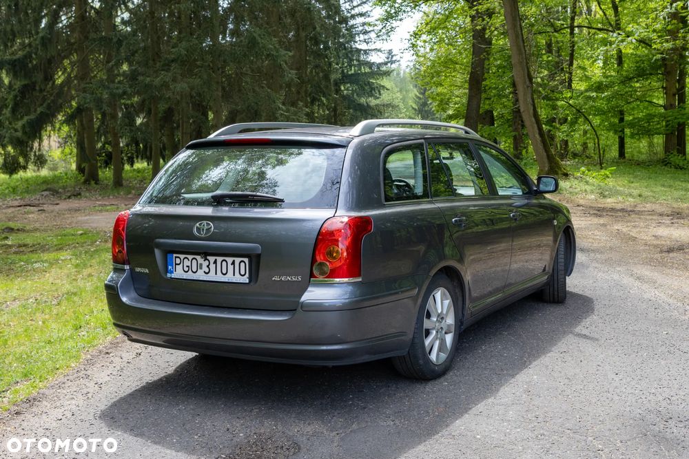 Toyota Avensis 1.8 VVT-i Combi - 3