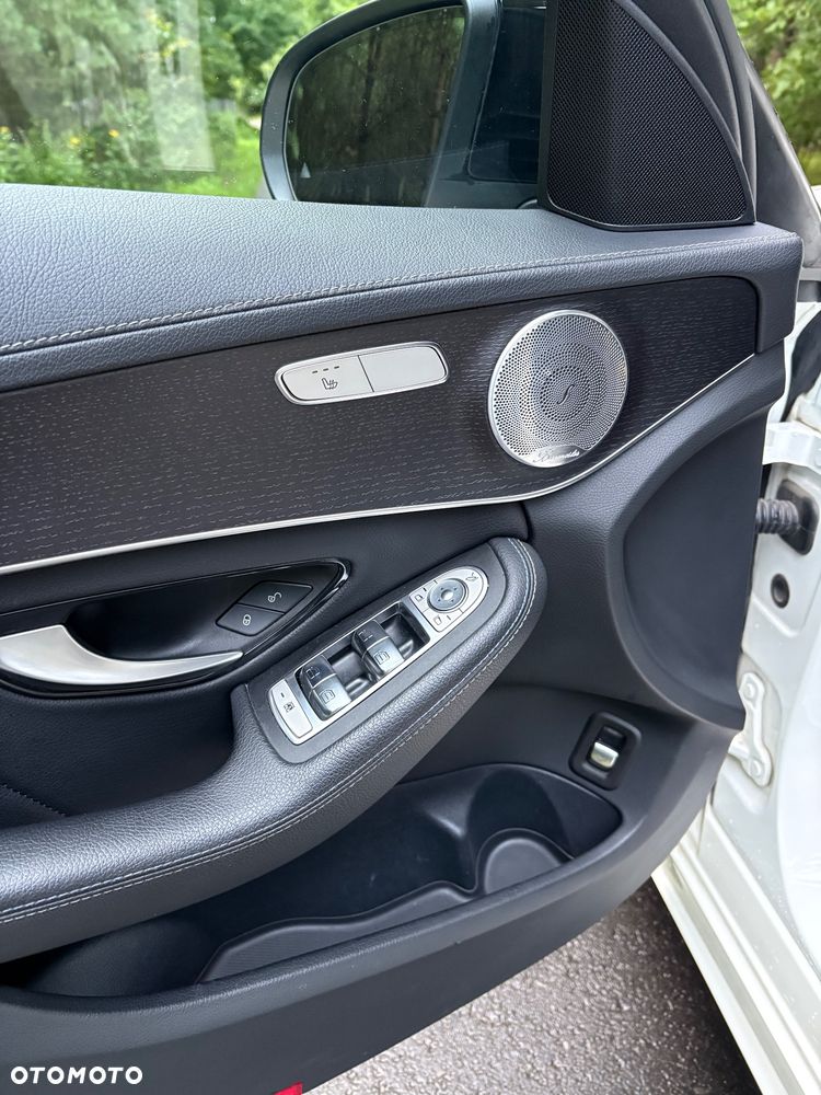 Mercedes-Benz Klasa C 300 de 9G-TRONIC - 19