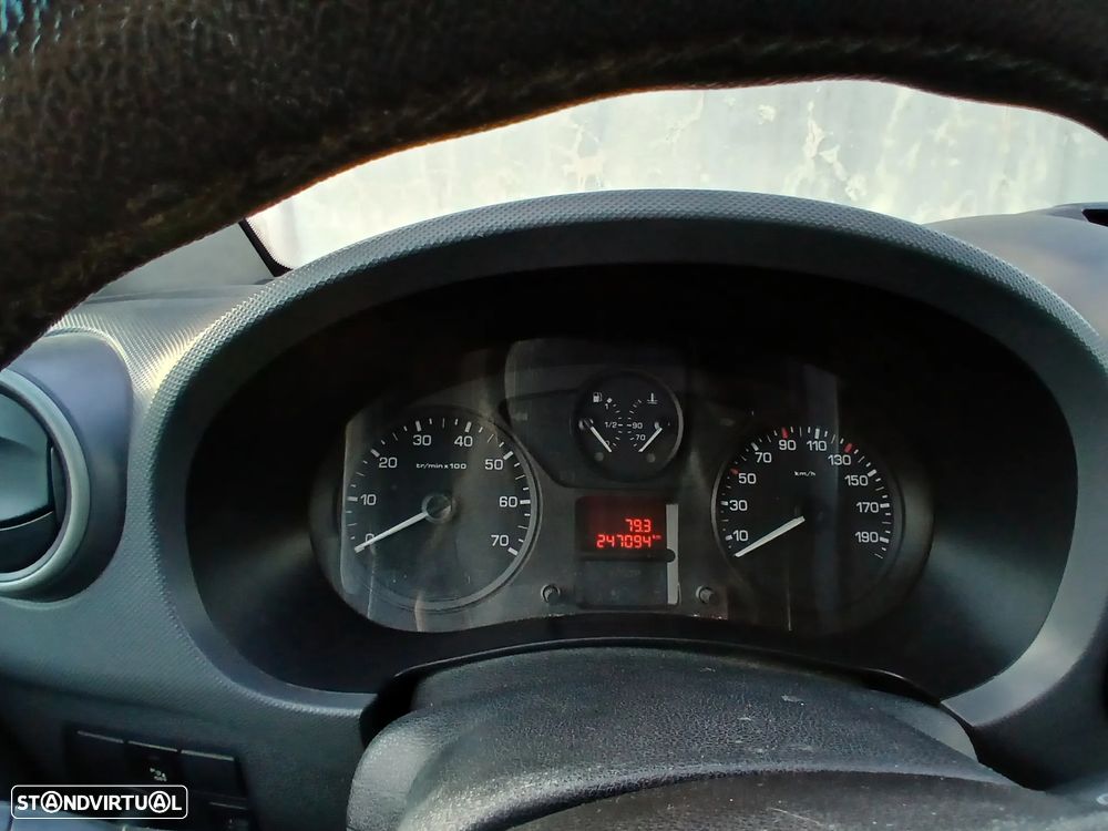 Peugeot Partner - 9