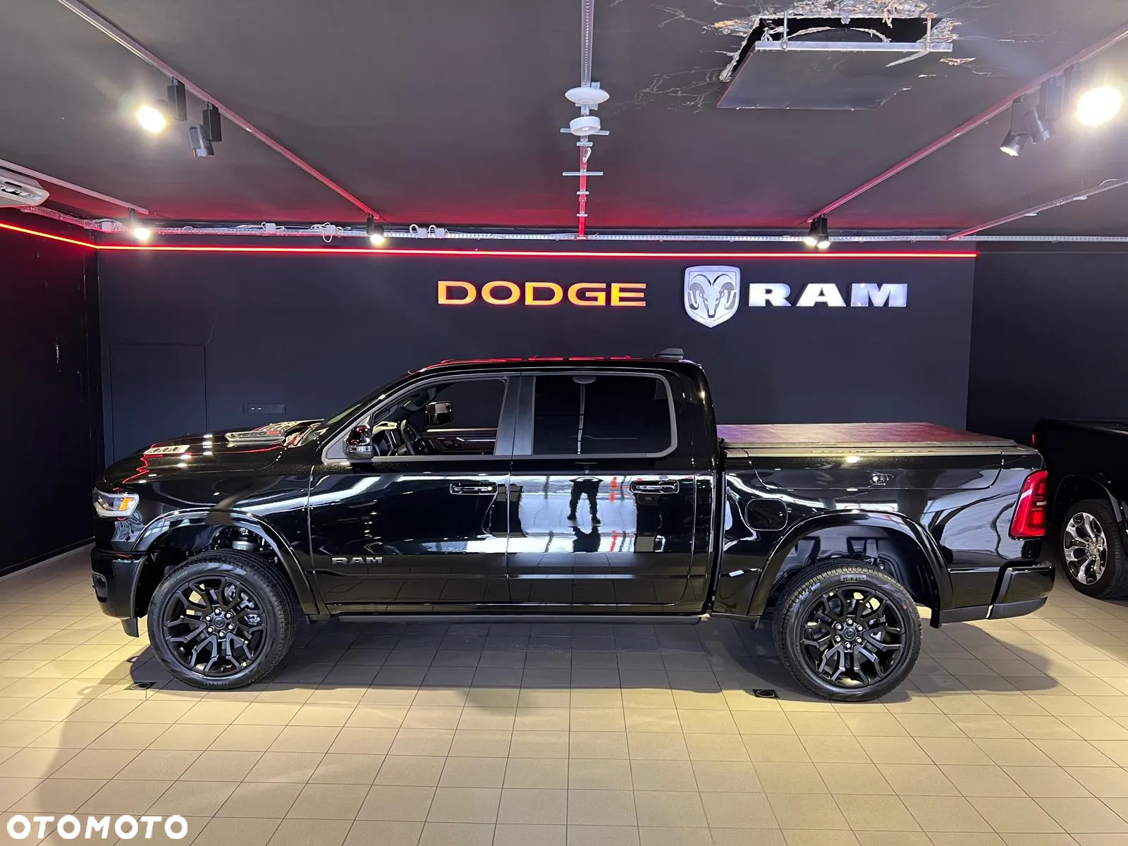 Dodge RAM 1500 5.7 4x4 - 6