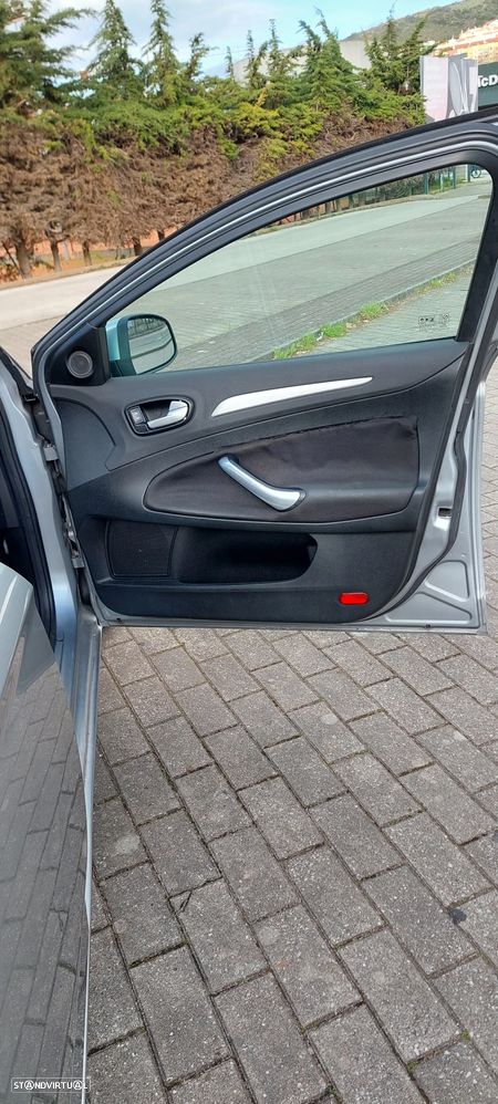 Ford Mondeo SW 1.8 TDCi Titanium ECOnetic - 11