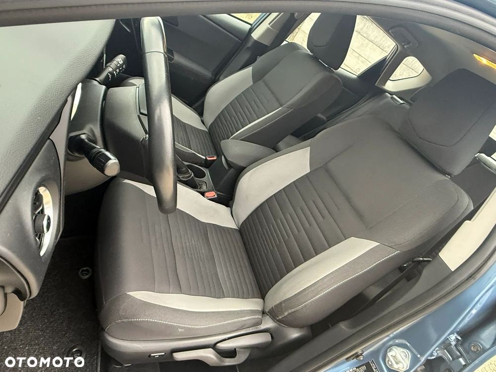 Toyota Auris 1.2 T Dynamic - 27