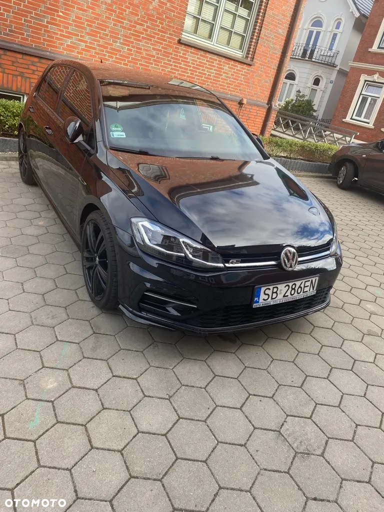 Volkswagen Golf 1.5 eTSI OPF DSG R-Line - 2