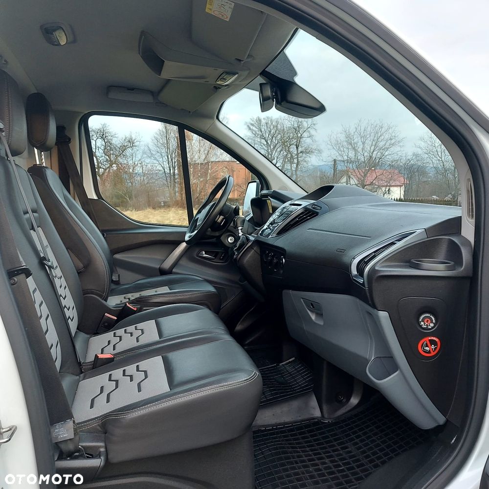 Ford Transit Custom - 13