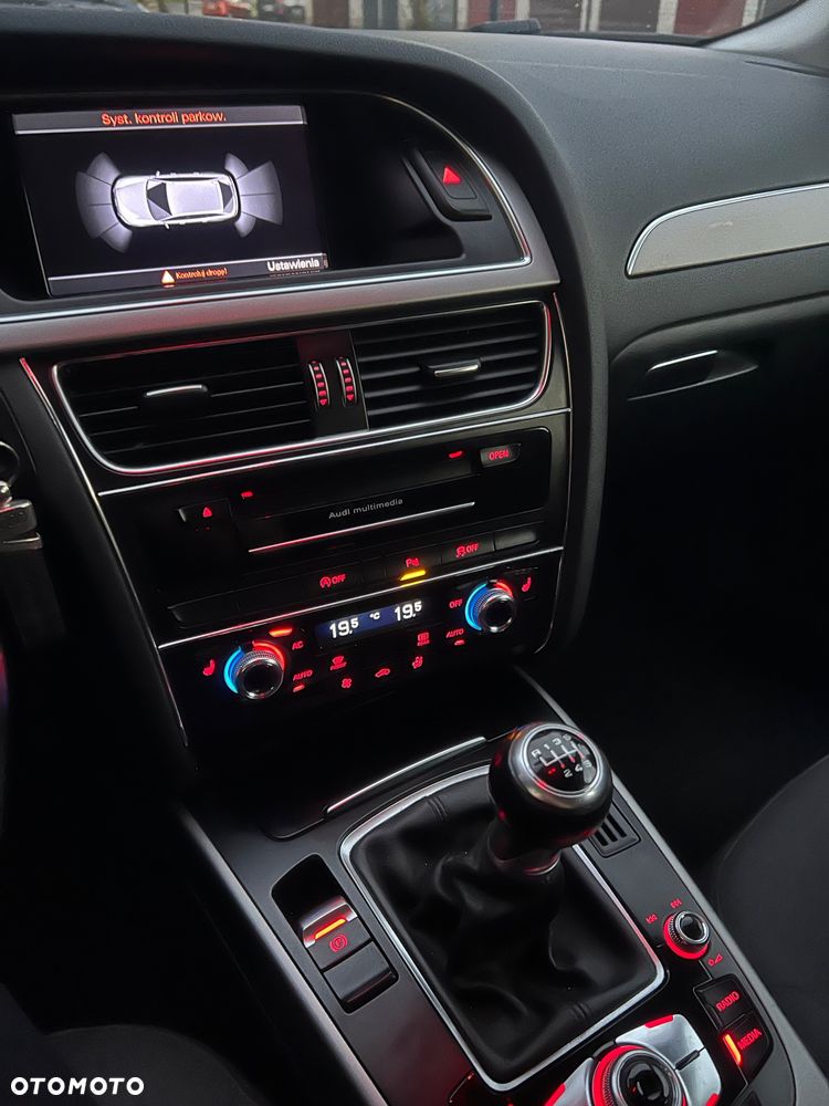 Audi A4 Avant 2.0 TDI - 14
