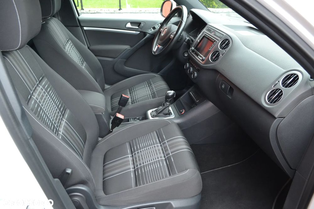 Volkswagen Tiguan 2.0 TDI SCR 4MOTION BlueMotion Technology DSG Lounge Sport & Style - 10