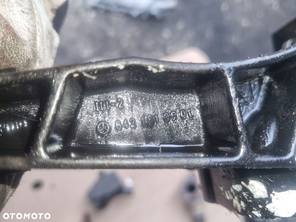 Pompa oleju Mercedes 3.0 CDI V6 6421810901 - 2