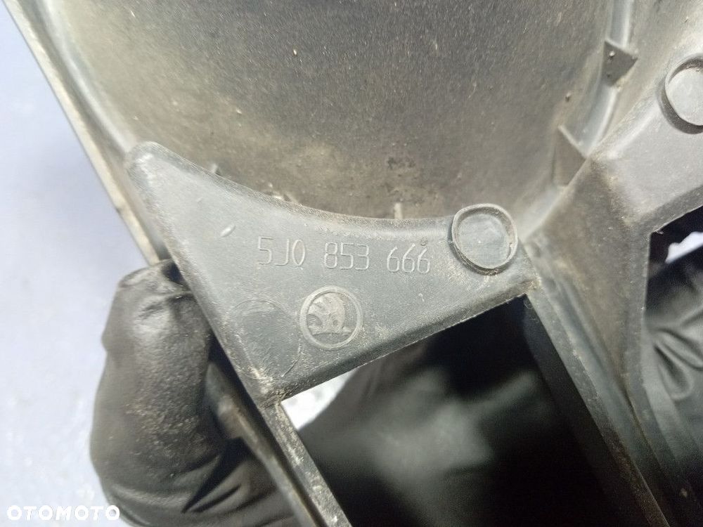 SKODA ROOMSTER KRATKA ATRAPA ZDERZAKA PRAWY PRZÓD 5J0853666 - 4