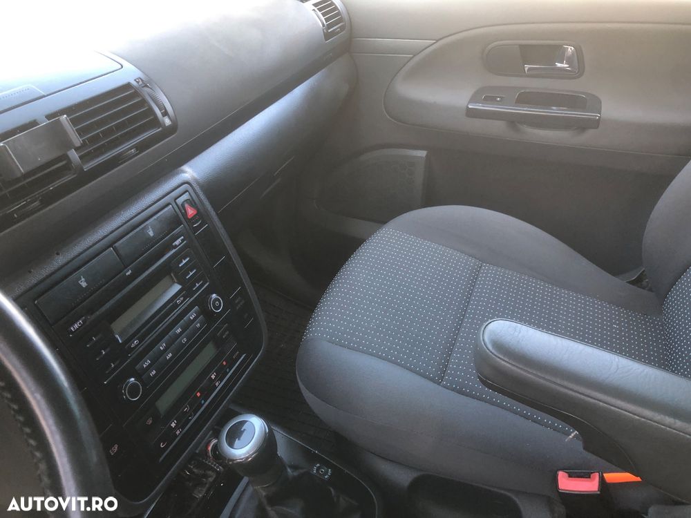 Volkswagen Sharan - 12