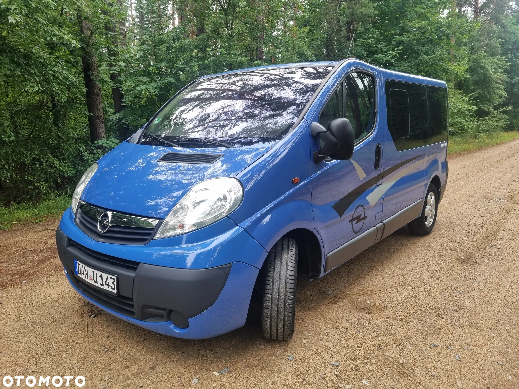 Opel Vivaro 2.5 CDTI L1H1 - 22