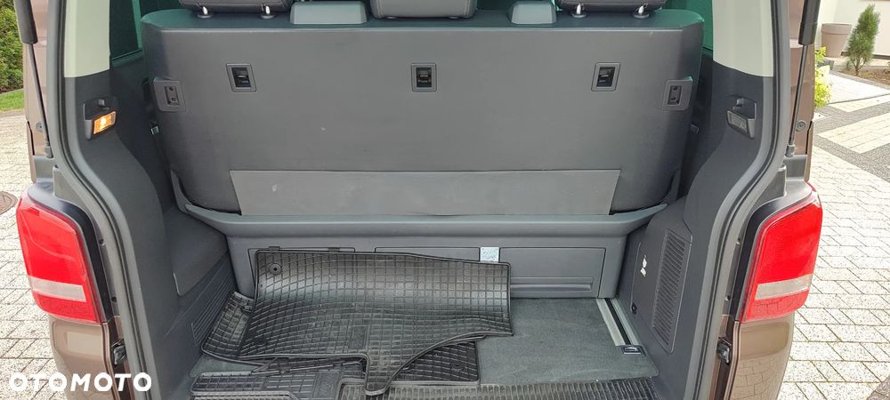 Volkswagen Multivan - 20