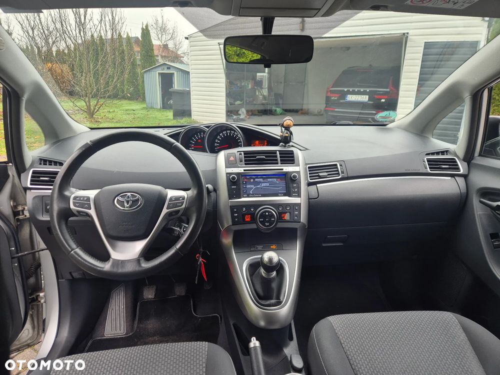 Toyota Verso 1.8 5-Sitzer Executive - 13
