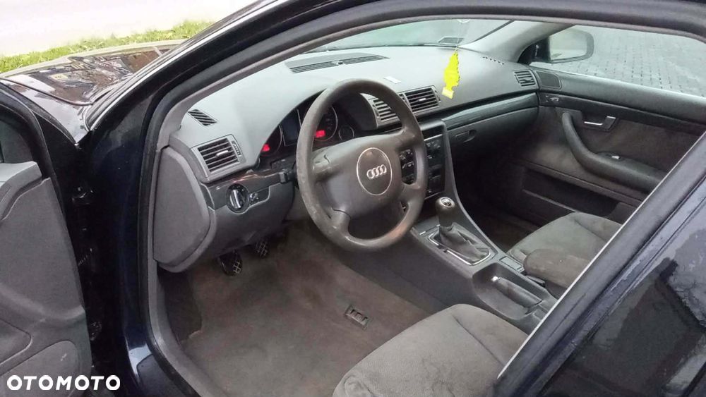 Audi A4 Limousine