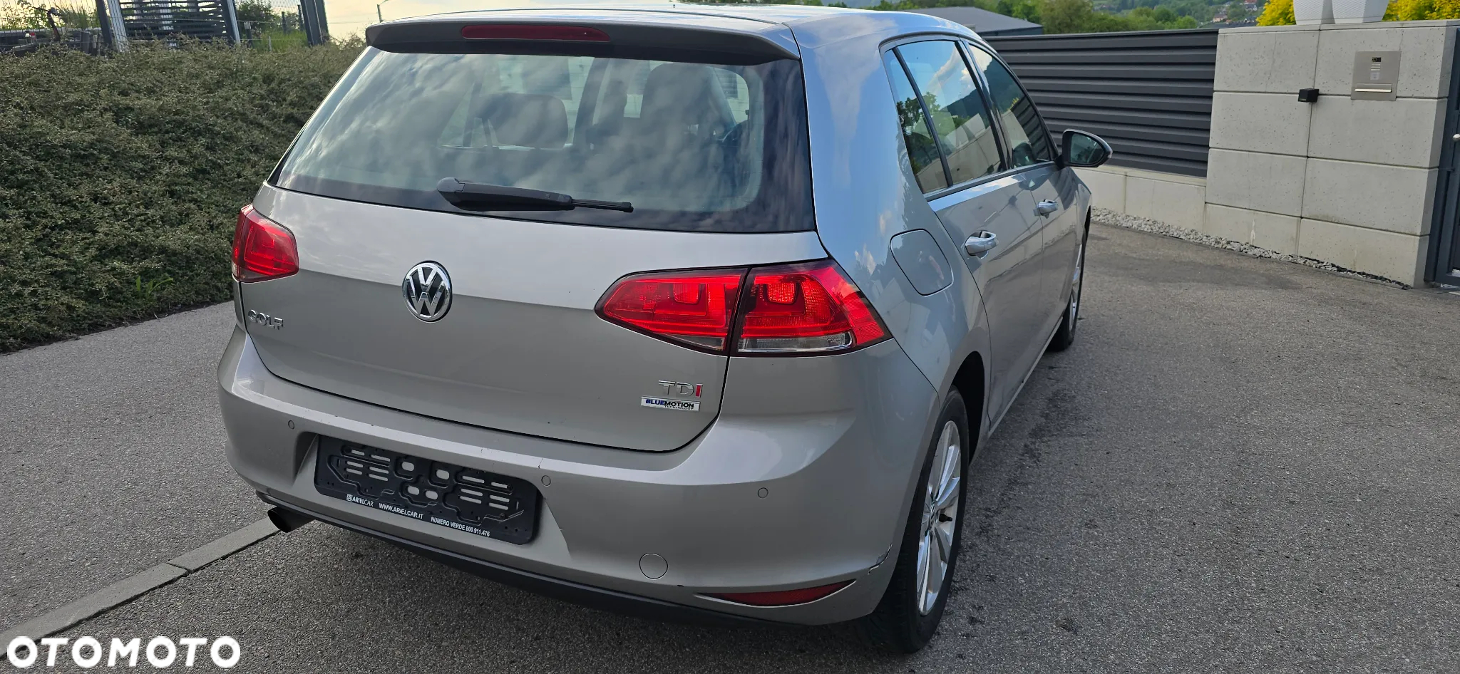 Volkswagen Golf 1.6 TDI BlueMotion Technology Trendline - 16