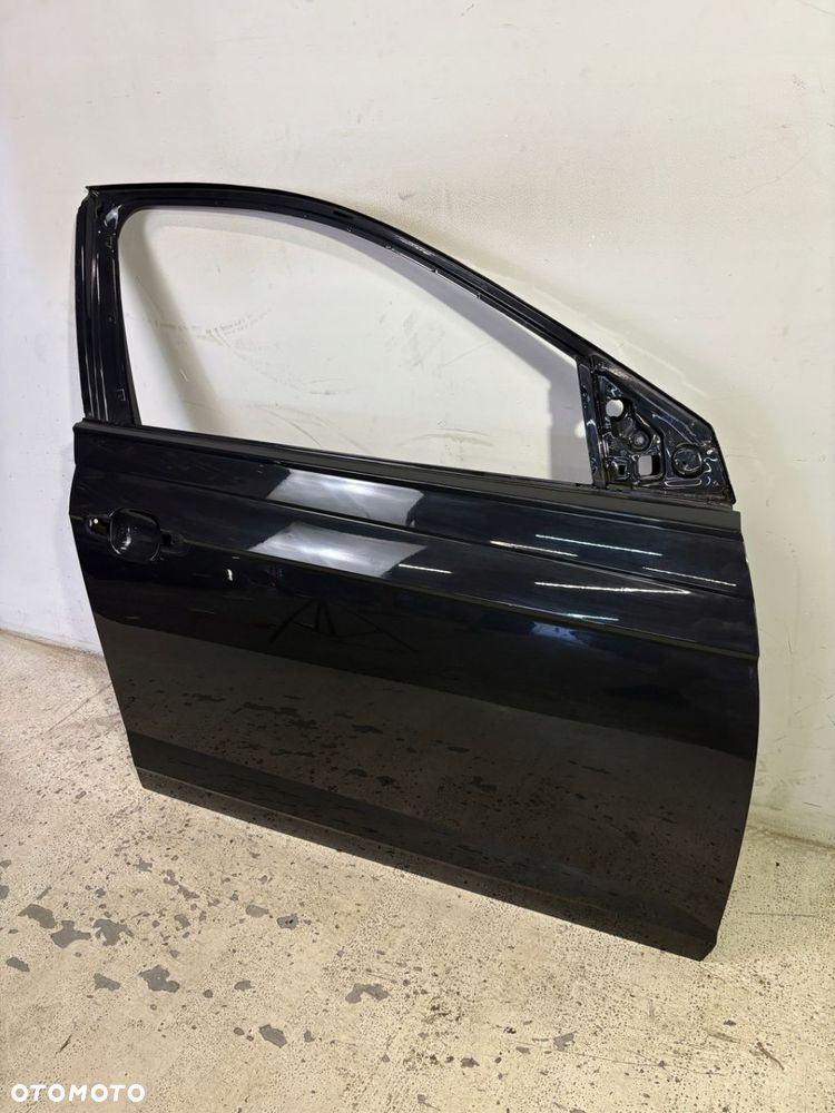 DRZWI PRZEDNIE PRAWE VOLKSWAGEN POLO 2G - 2