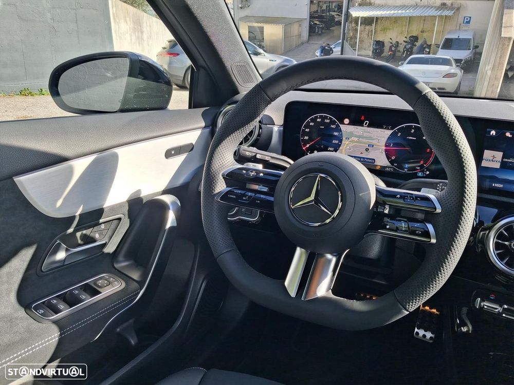 Mercedes-Benz A 180 - 38