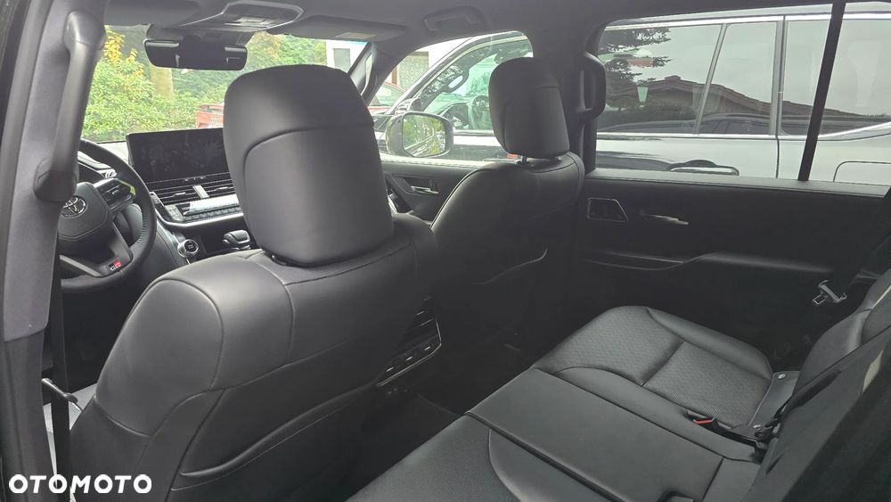 Toyota Land Cruiser - 29