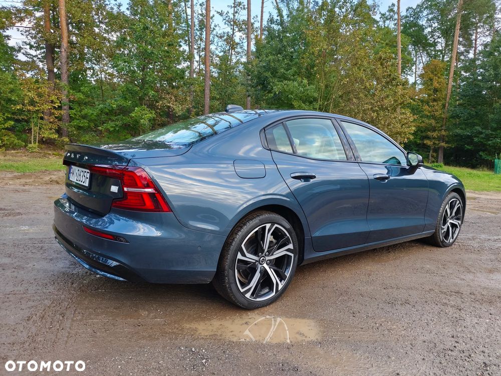 Volvo S60 T8 Recharge AWD Plus Dark - 3