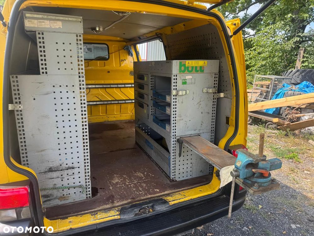 Volkswagen Transporter - 5