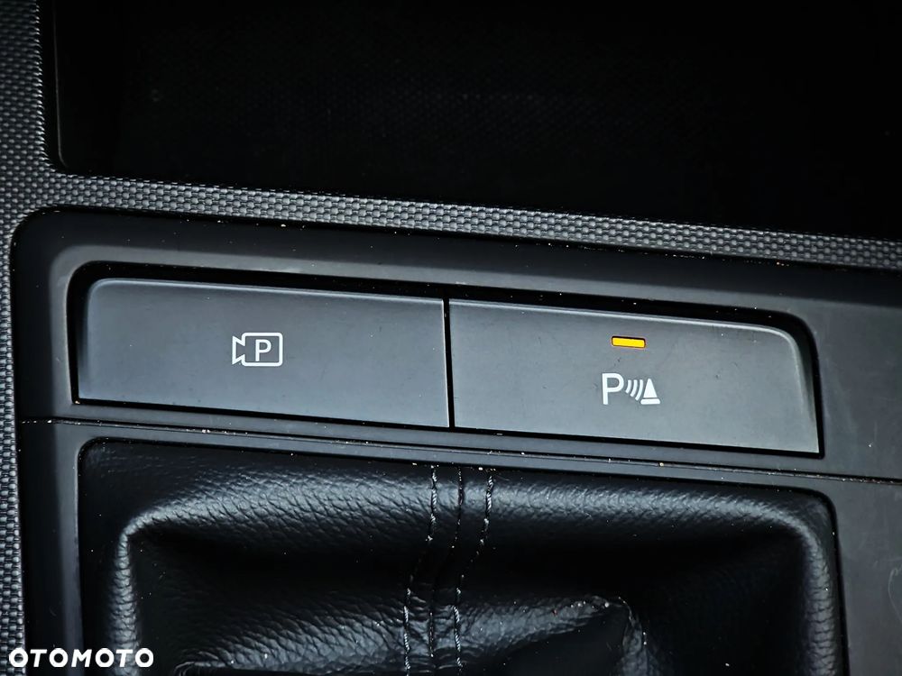 Hyundai Elantra 1.6 Modern - 27