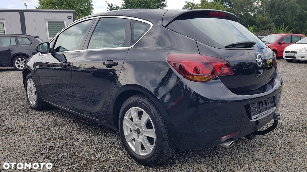 Opel Astra 1.6 Turbo Edition Sport - 4