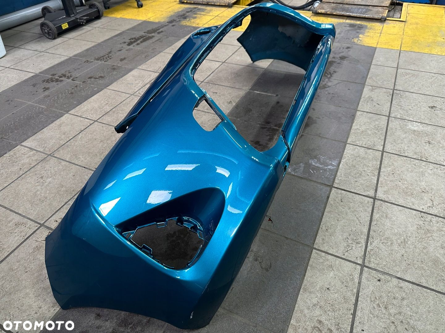 ZDERZAK PRZÓD PRZEDNI TOYOTA YARIS III 3 HYBRYD 11- - 2
