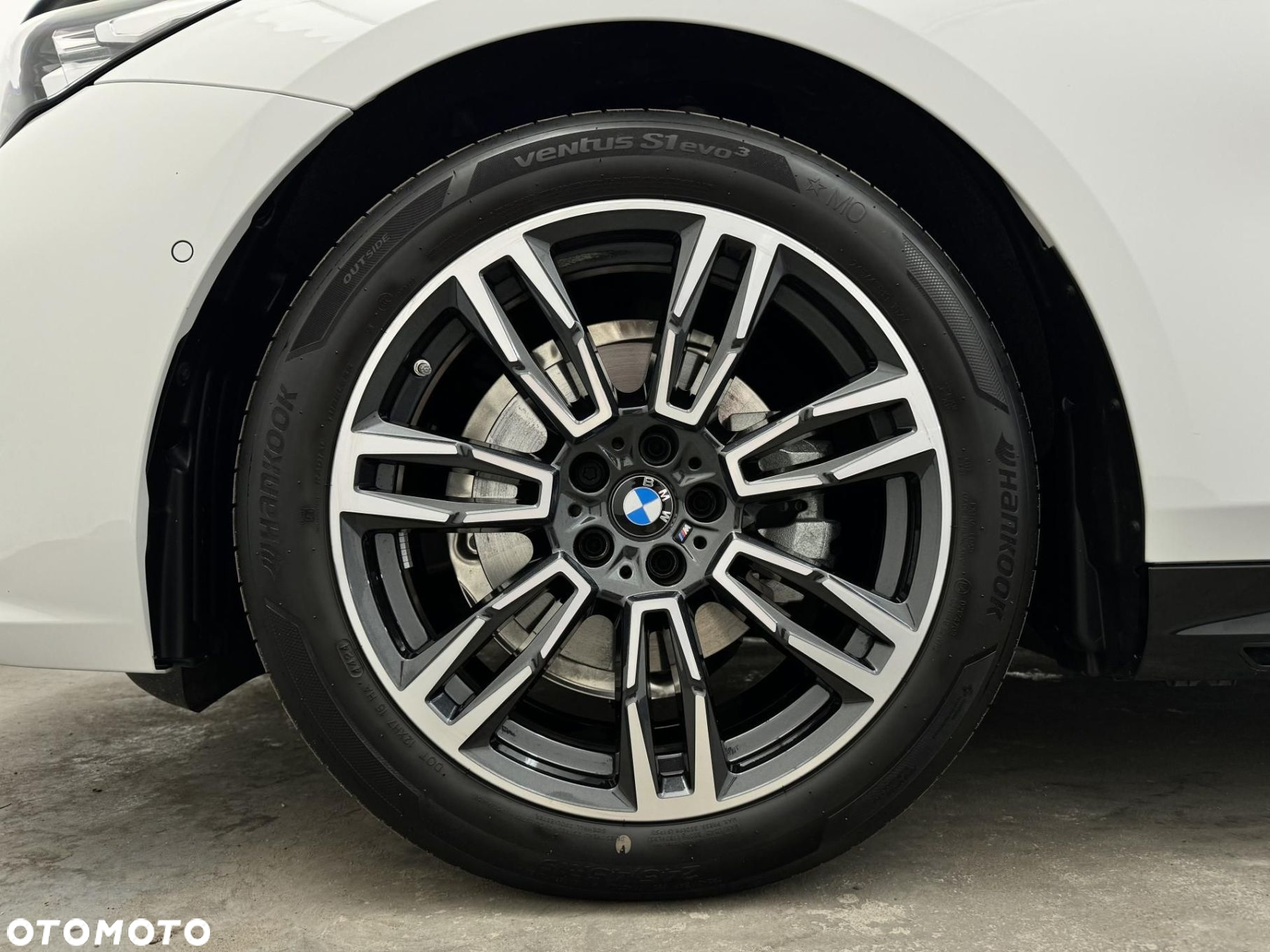 BMW Seria 5 - 12