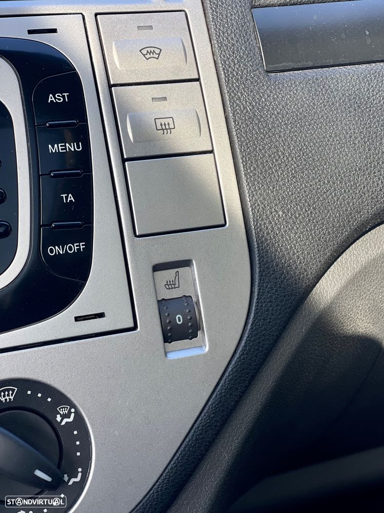 Ford Kuga 2.0 TDCi Titanium - 15