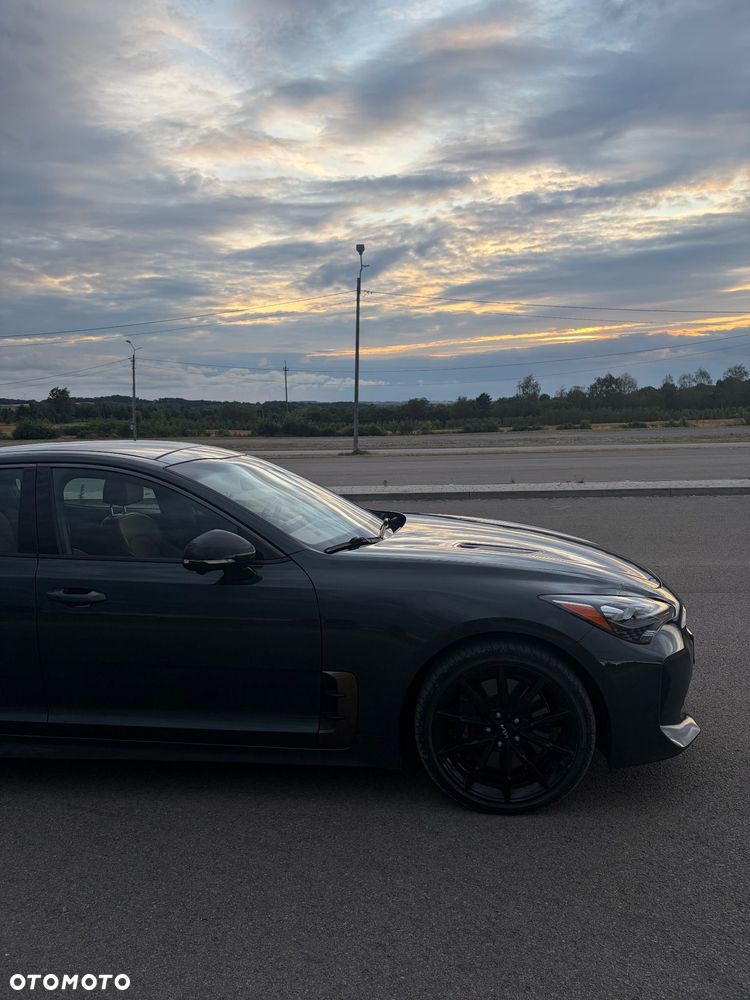 Kia Stinger 3.3 T-GDI V6 GT AWD - 13
