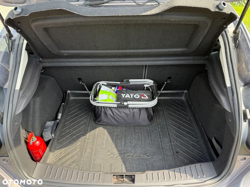 Ford Focus 1.6 Trend Sport - 14
